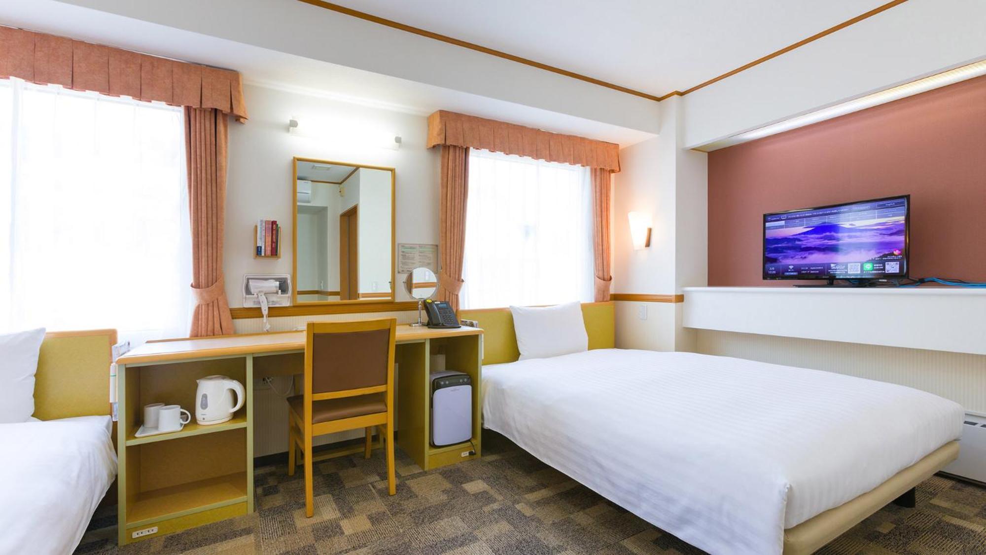 Toyoko Inn Fujisan Numazu Eki Kita Guchi No 2 Szoba fotó