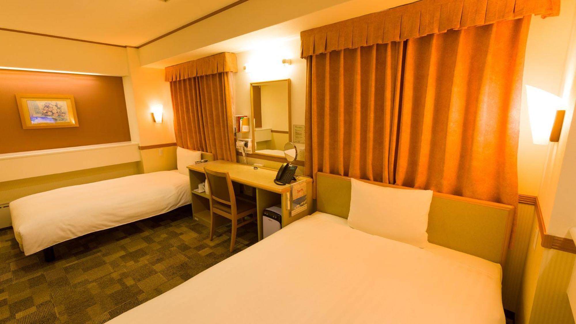 Toyoko Inn Fujisan Numazu Eki Kita Guchi No 2 Szoba fotó