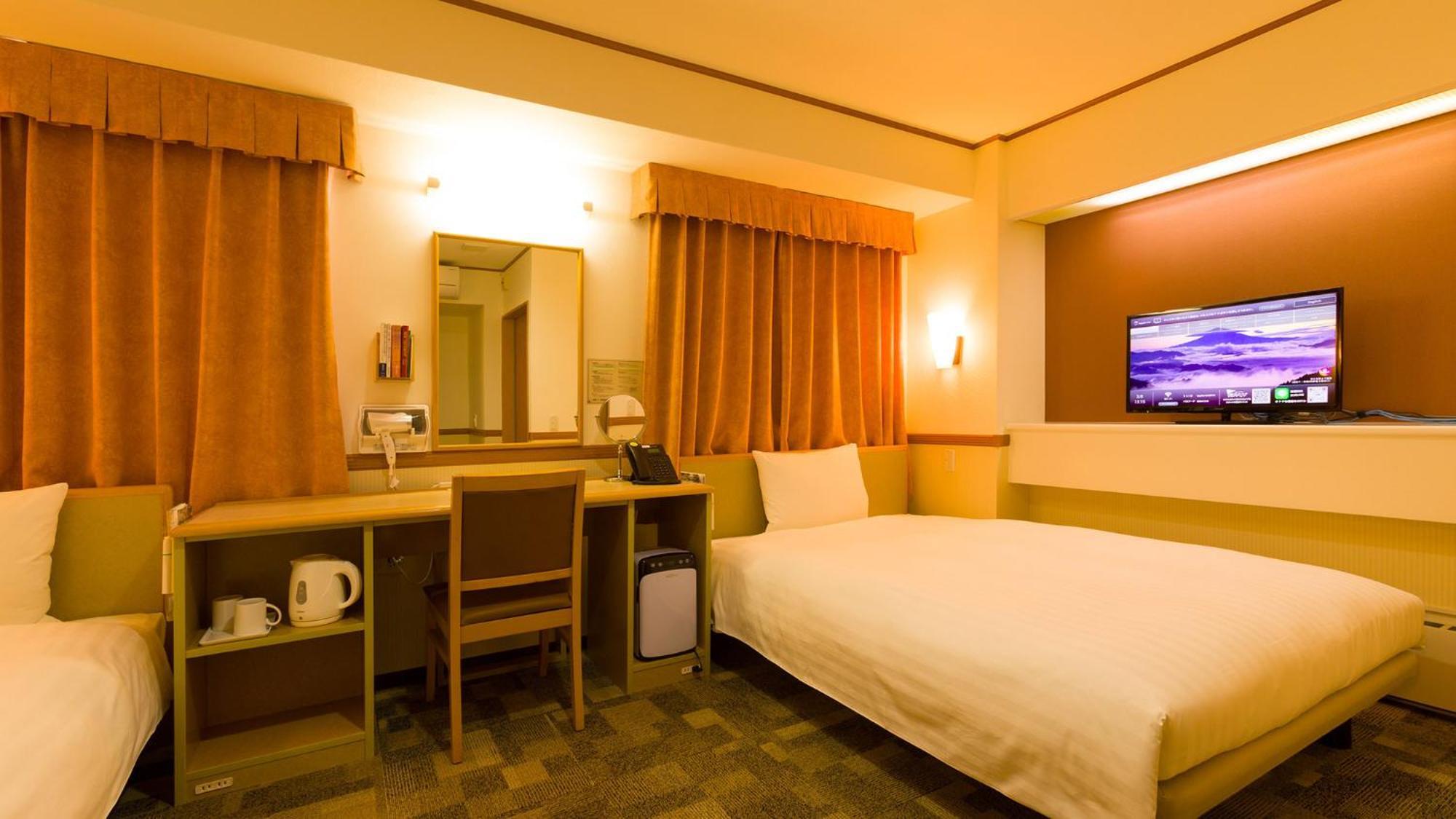 Toyoko Inn Fujisan Numazu Eki Kita Guchi No 2 Szoba fotó
