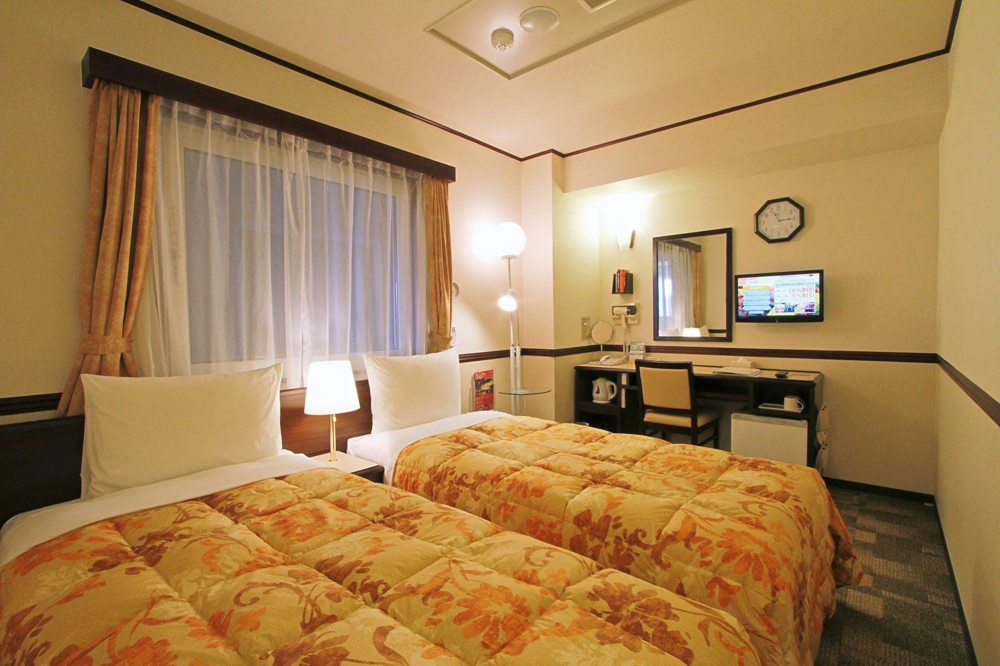 Toyoko Inn Fujisan Numazu Eki Kita Guchi No 2 Kültér fotó